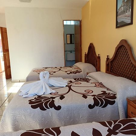 Hotel Camelinas Area Blanca パツクアロ エクステリア 写真
